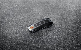 Porsche Black (high-gloss) Key caps with Swarovski® stones